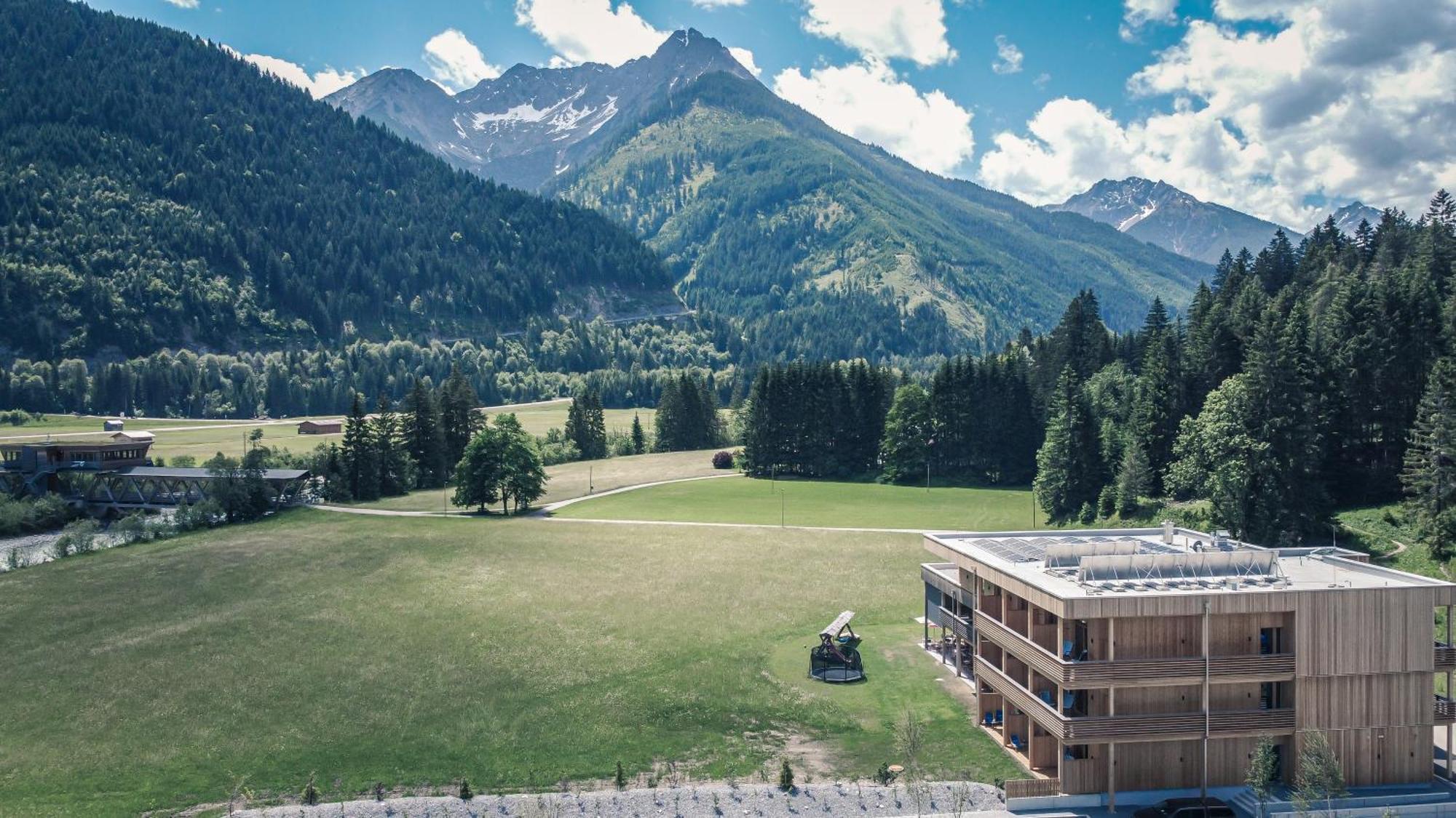 Boutique Hotel Lechzeit Elmen Exterior foto